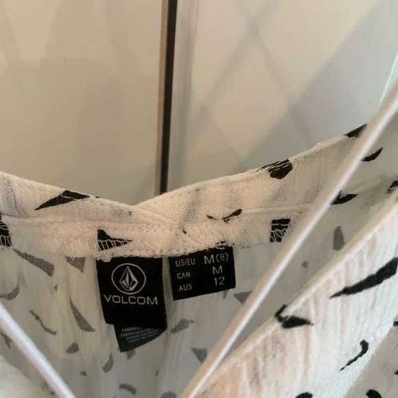 Volcolm Tank - Picture 2 of 2